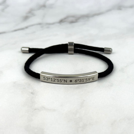 Thread Armband